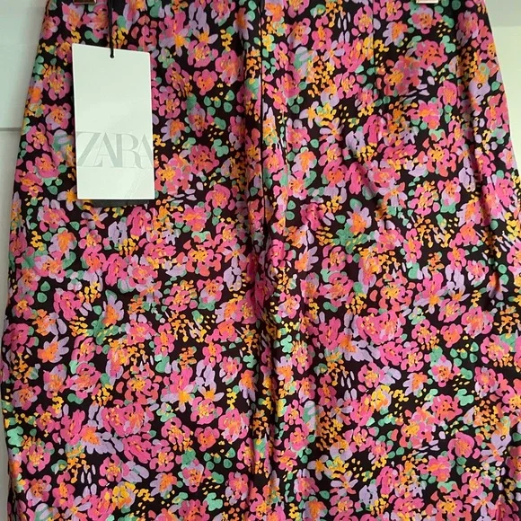 Zara Floral Skirt - Picture 4 of 6